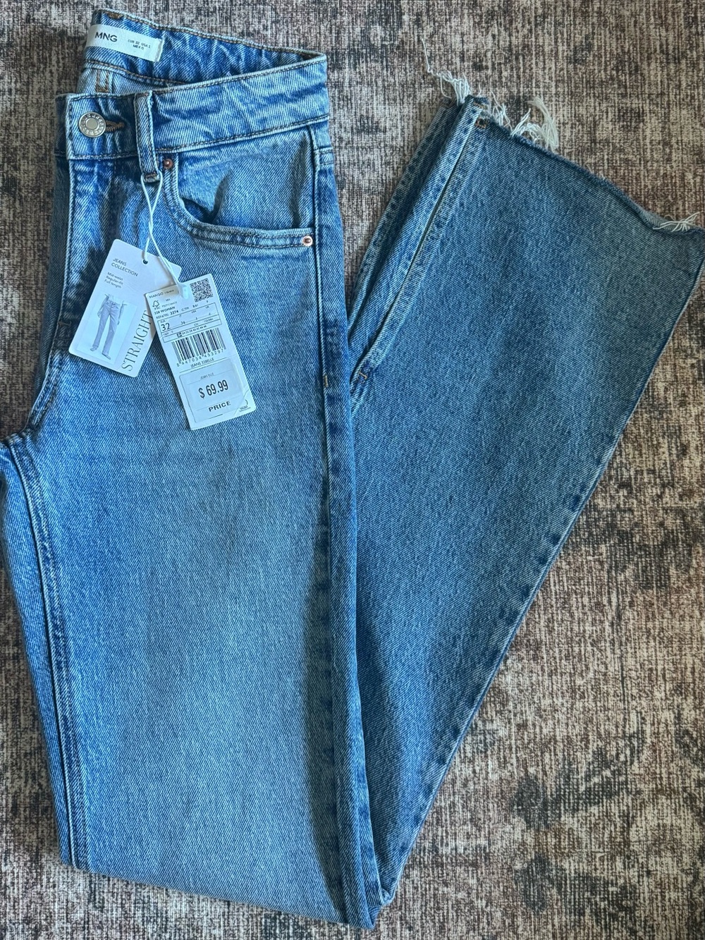 Mango Medium Rise Straight Slit Hem Jeans Medium Blue NWT Size 1 US 1